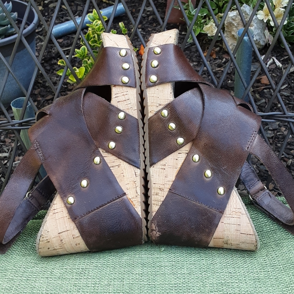 Antelope Brown Leather Wedge Heel Sandal. Size EU 36. - Picture 14 of 15
